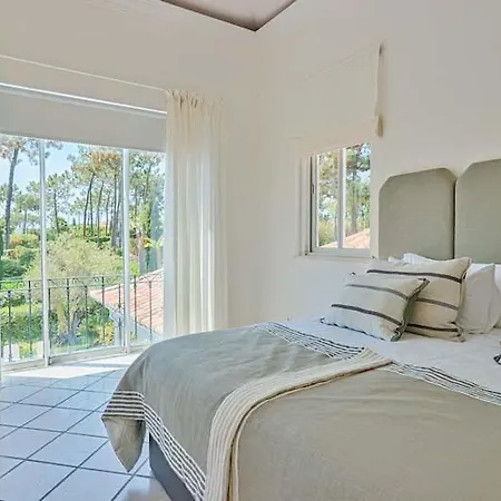 别墅 Sleeps 11 Pool Air Con Wifi 金塔湖
