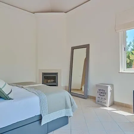 Sleeps 11 Pool Air Con Wifi Вилла *